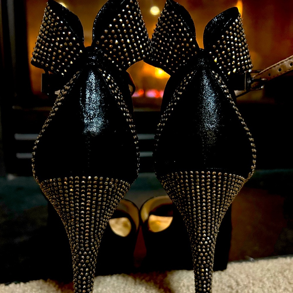 Jessica Simpson Black Heels